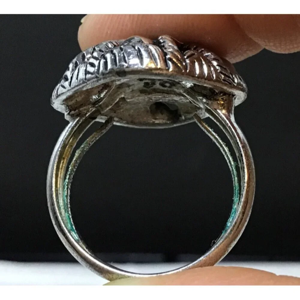 Avon Silver Tone Adjustable Ring W/ Faux Turquoise Sierra Design Signed SC (R62) - Picture 4 of 4